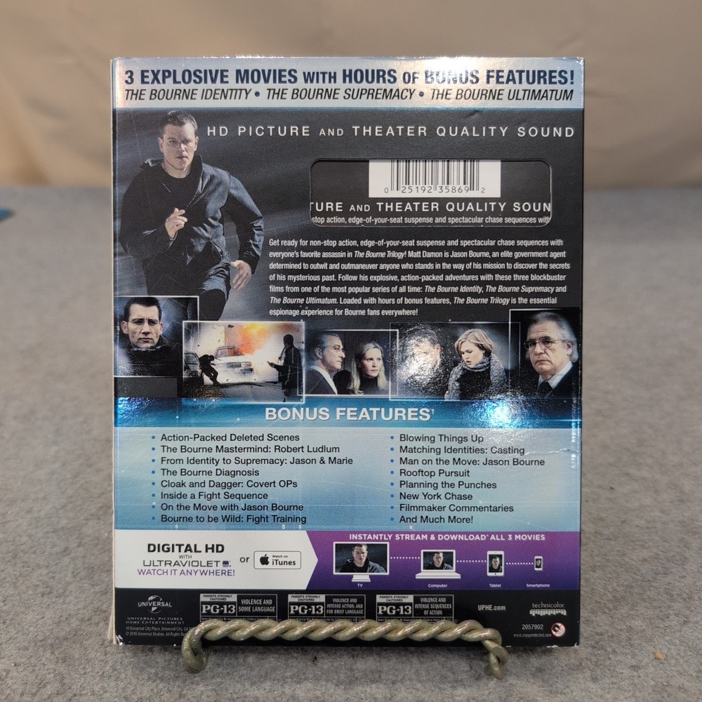 The Bourne Trilogy‎ Blu-ray Digital HD Matt Damon 3-Movie Collection Slipcover - Picture 2 of 2